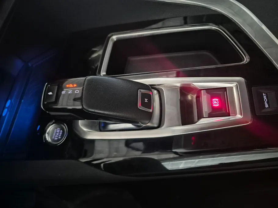 بيجو 3008 Active 2020 