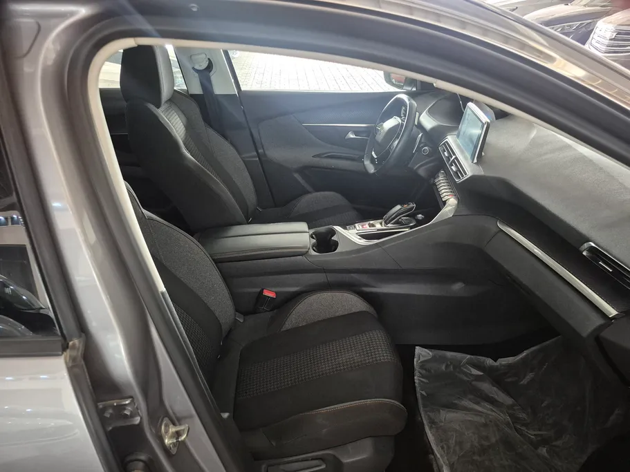 بيجو 3008 Active 2020 