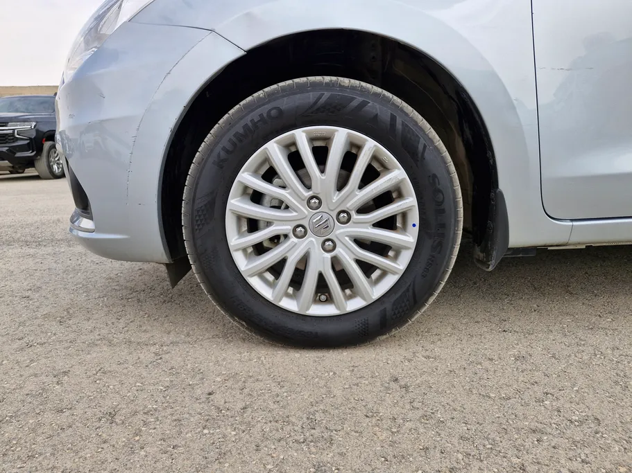 2024 سوزوكي Dzire GL 