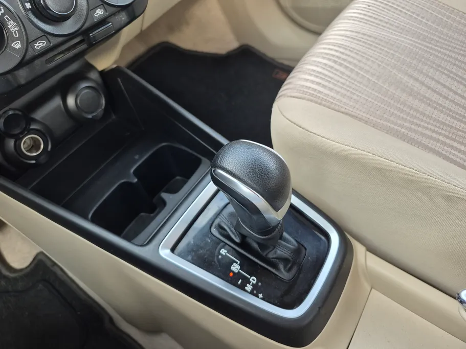 2024 سوزوكي Dzire GL 