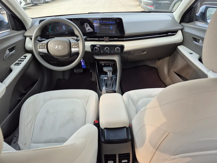2024 Hyundai Accent Smart 