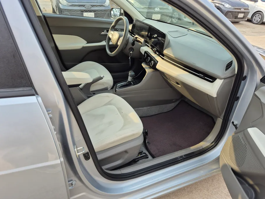 2024 Hyundai Accent Smart 