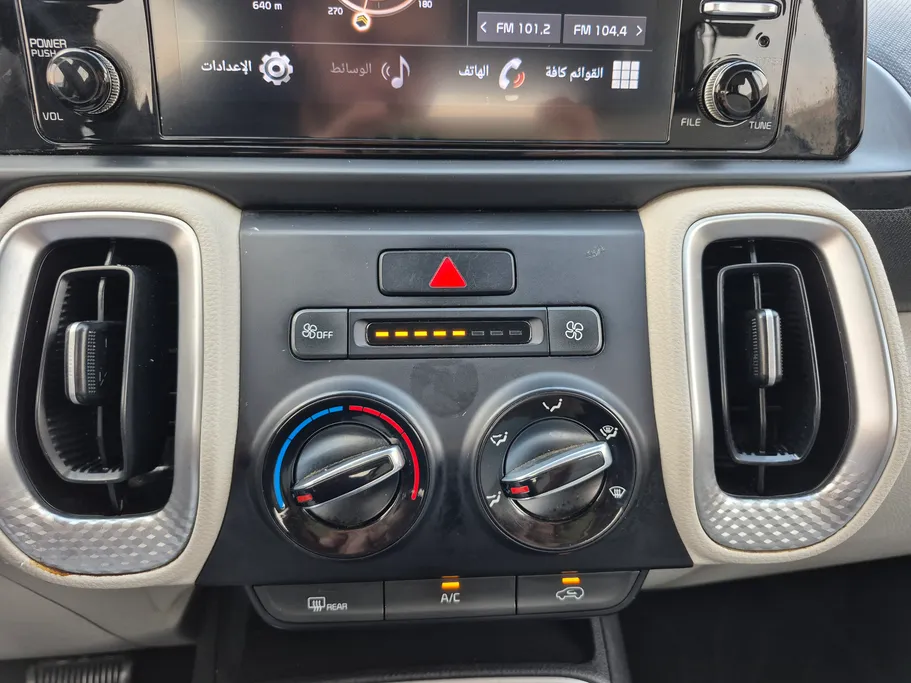 2023 Kia SONET LX 