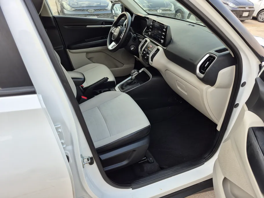2023 Kia SONET LX 