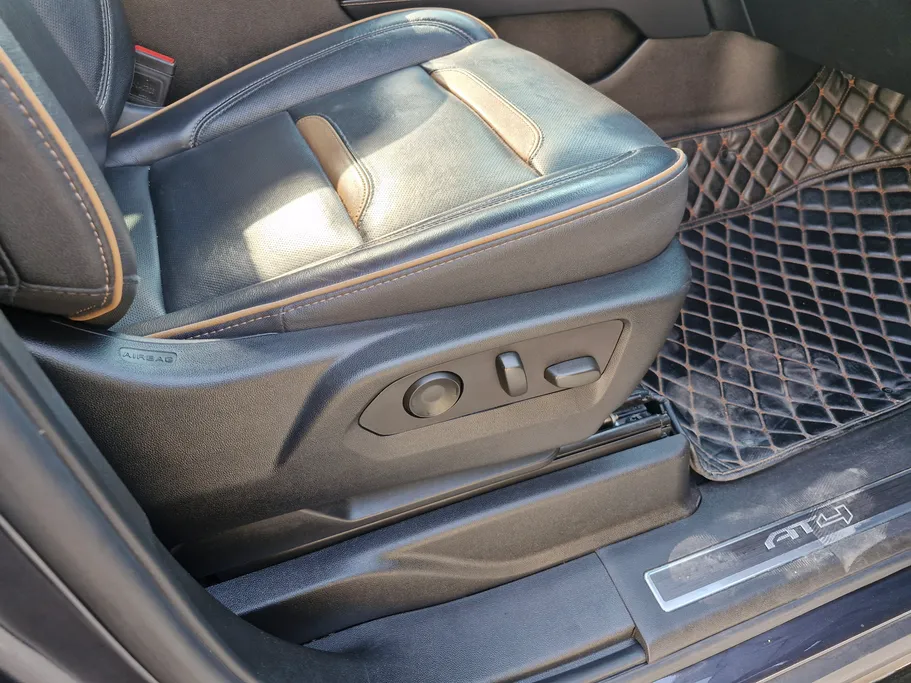 2024 GMC Yukon AT4 