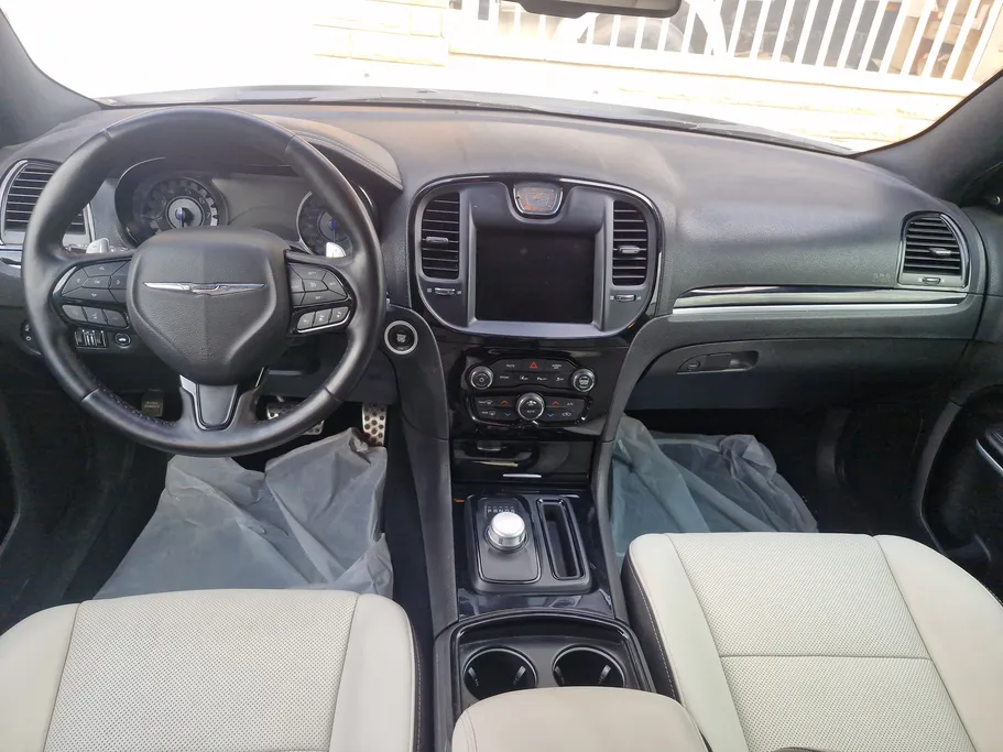 كرايسلر 300 S 2021 