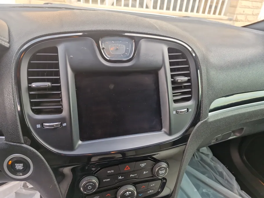 كرايسلر 300 S 2021 