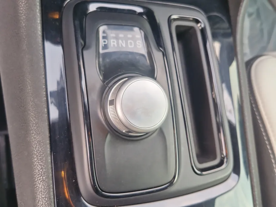 كرايسلر 300 S 2021 