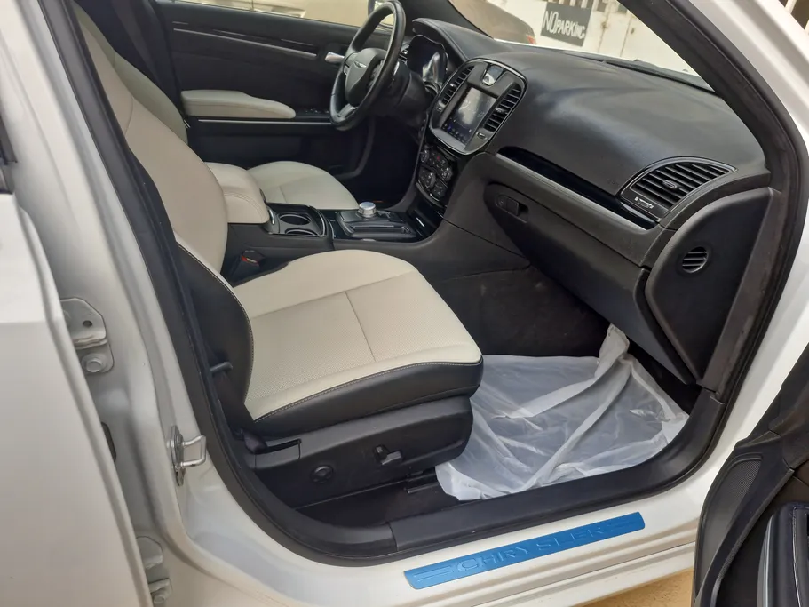 كرايسلر 300 S 2021 
