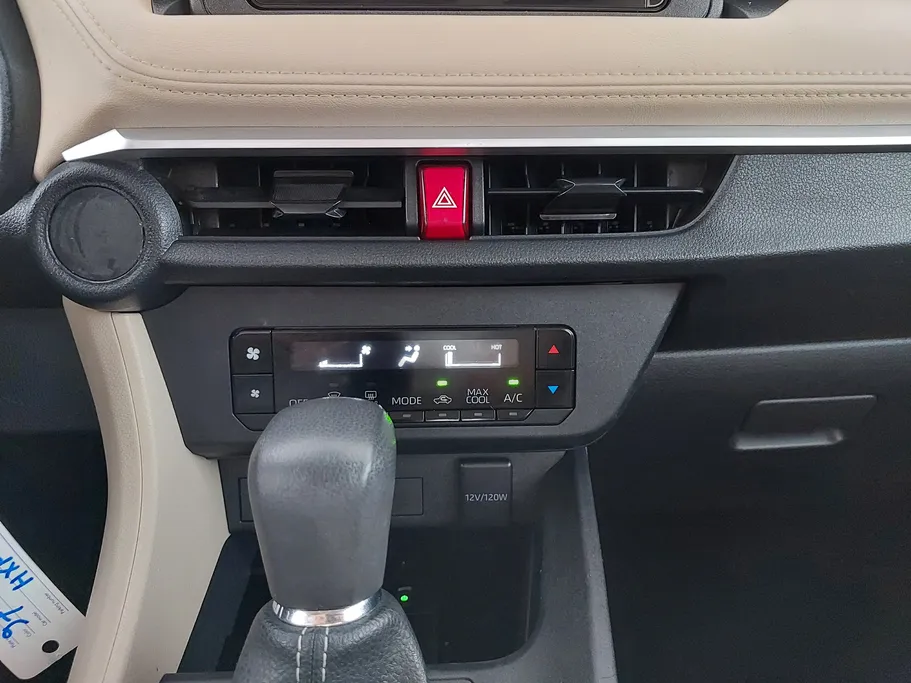 2023 Toyota Yaris  Y Plus 
