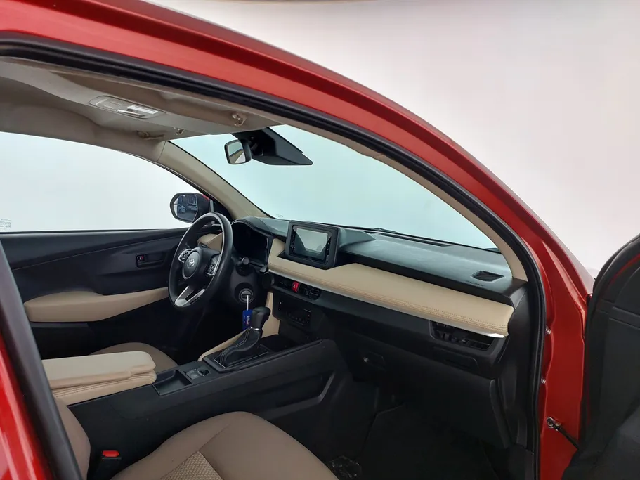 2023 Toyota Yaris  Y Plus 