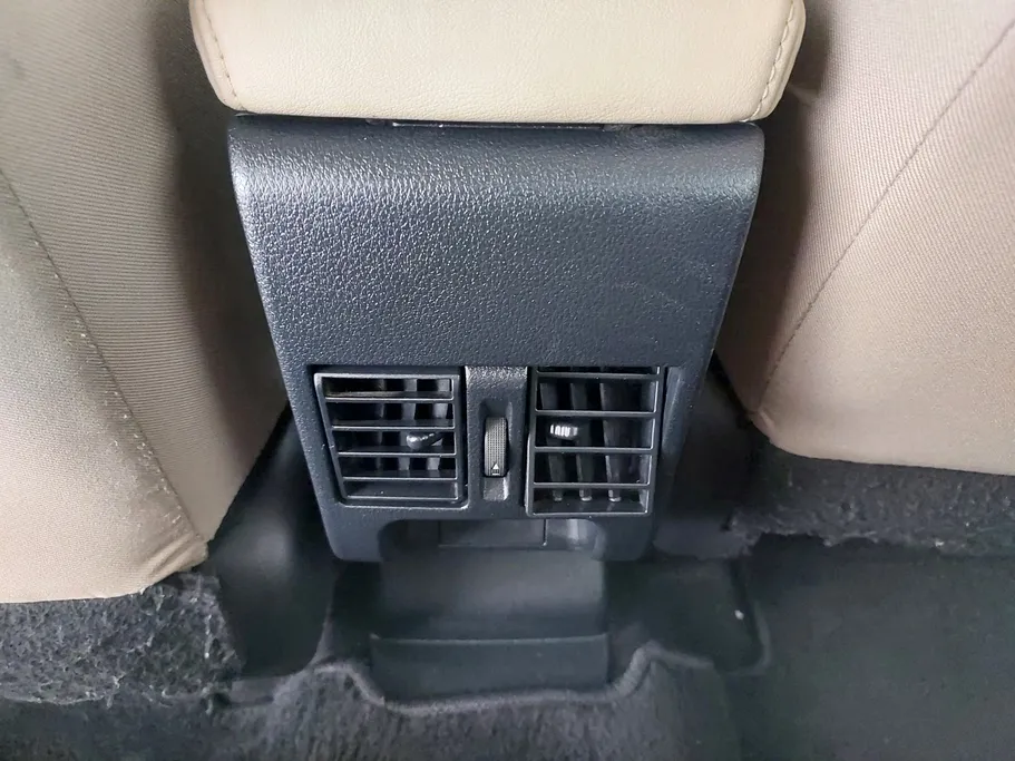 2023 Toyota Yaris  Y Plus 