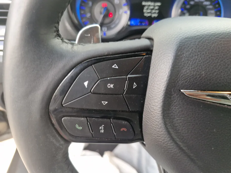 كرايسلر 300 S 2021 