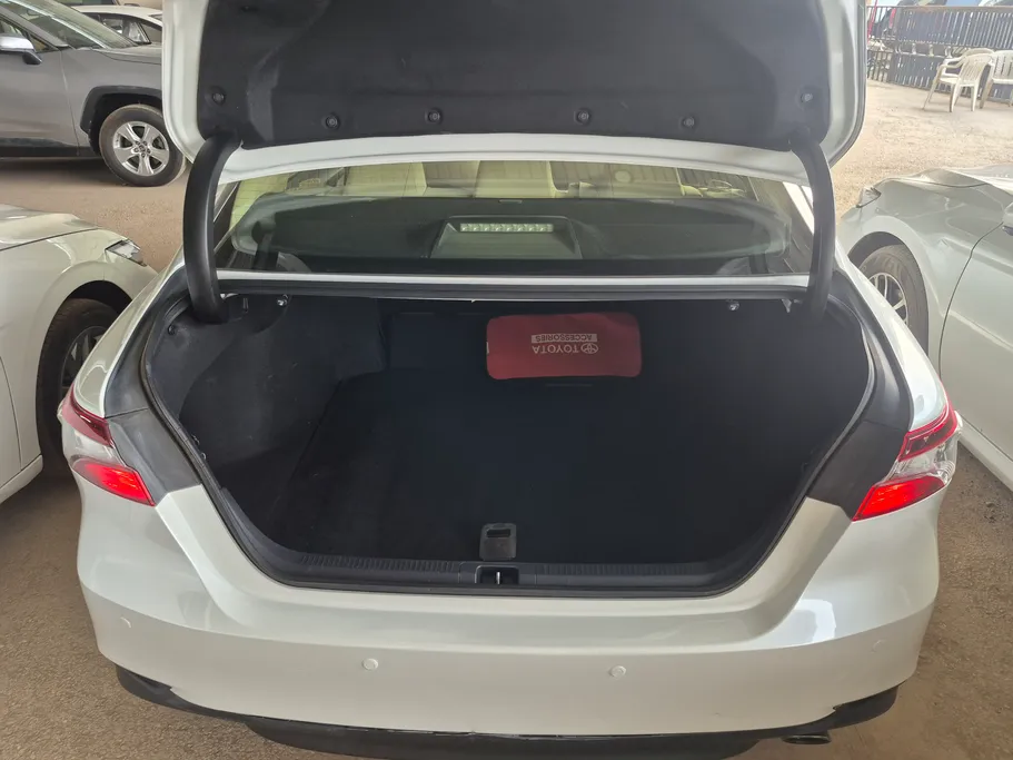 2023 Toyota Camry  LE 