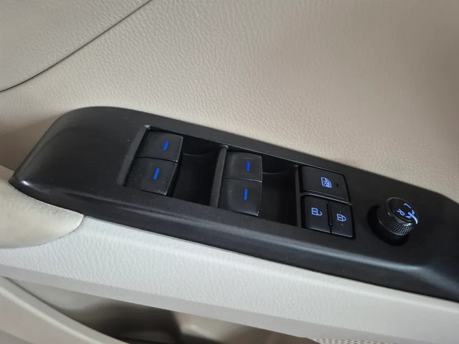 2023 Toyota Camry  LE 