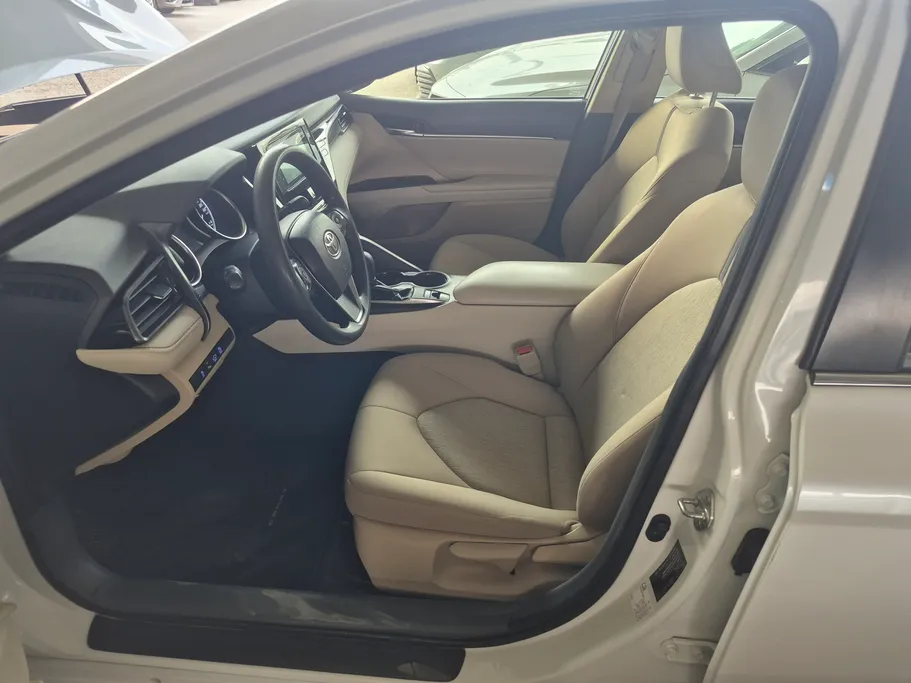 2023 Toyota Camry  LE 