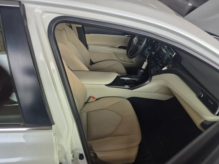 2023 Toyota Camry  LE 