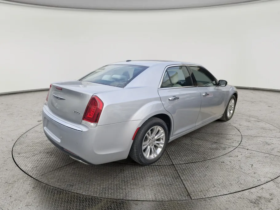 2021 Chrysler 300 S 