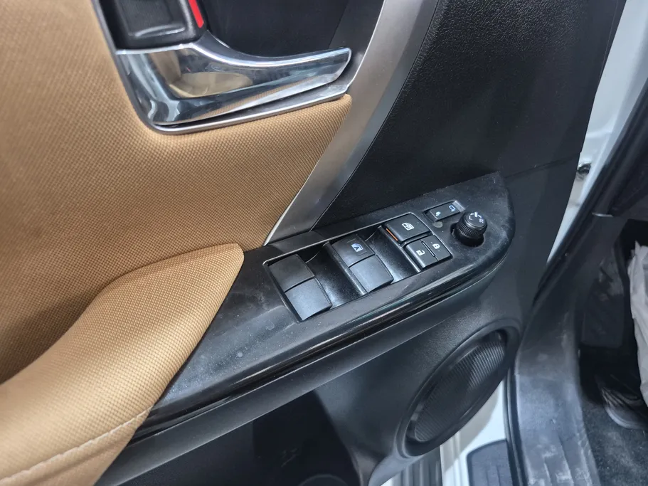 2023 Toyota Fortuner VX 