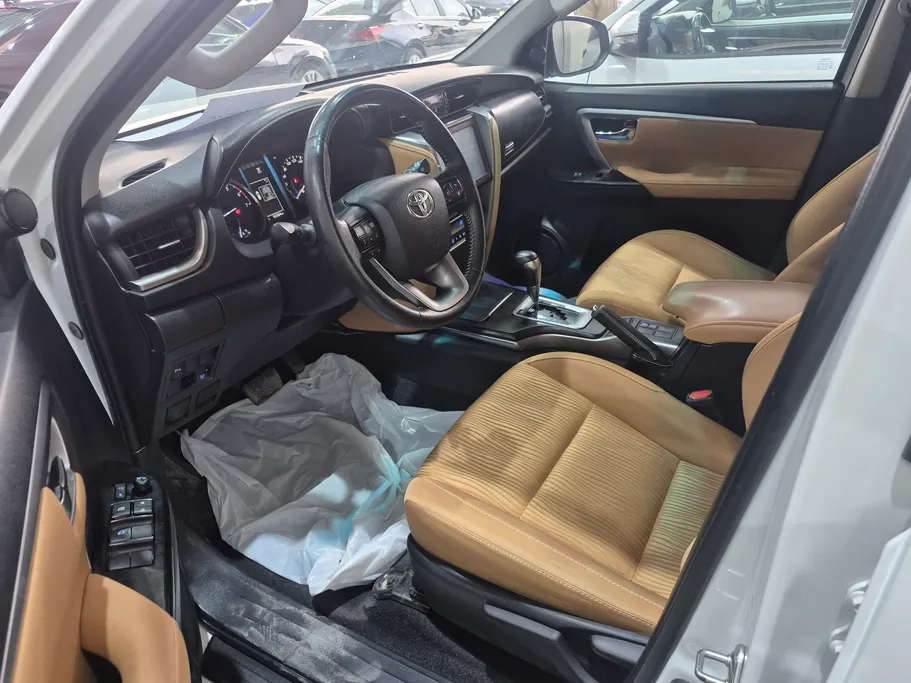 2023 Toyota Fortuner VX 