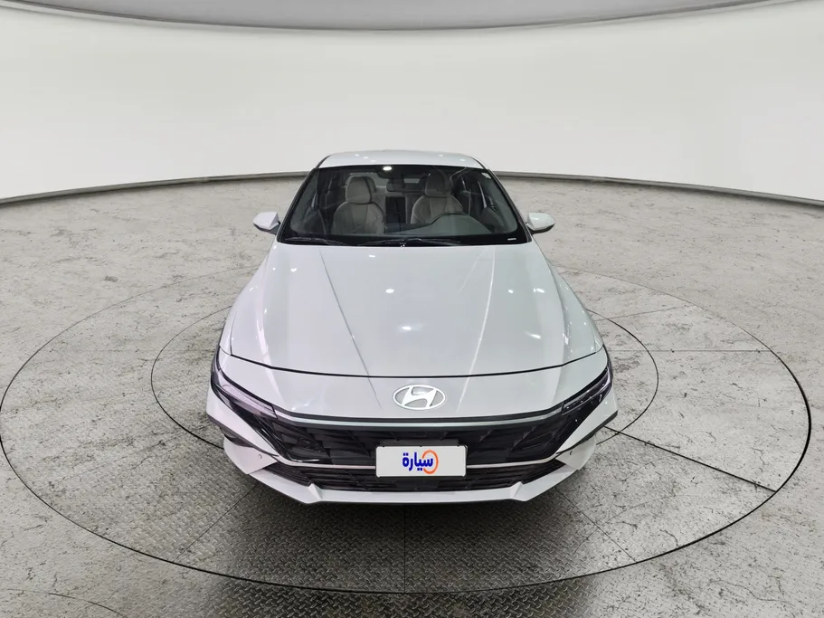 2024 Hyundai Elantra Smart 