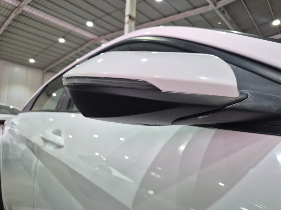 2024 Hyundai Elantra Smart 