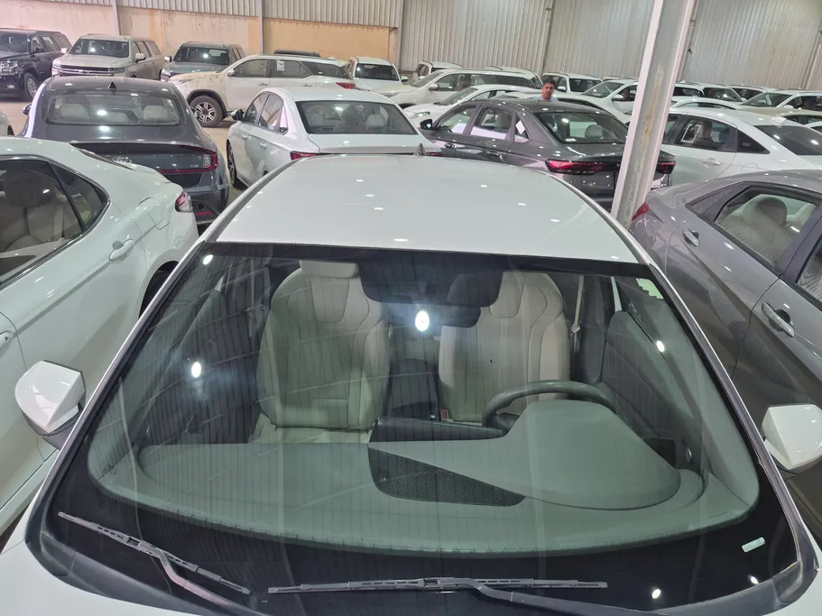 2024 Hyundai Elantra Smart 