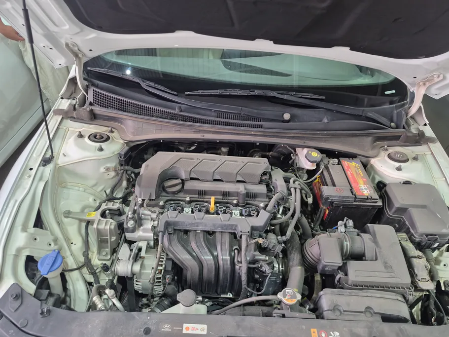 2024 Hyundai Elantra Smart 