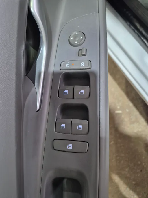 2024 Hyundai Elantra Smart 