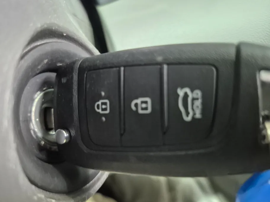2024 Hyundai Elantra Smart 