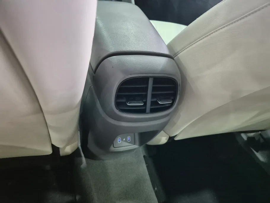 2024 Hyundai Elantra Smart 