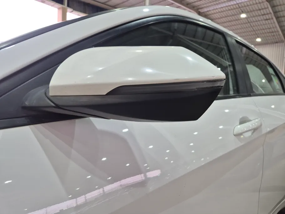 2024 Hyundai Elantra Smart 