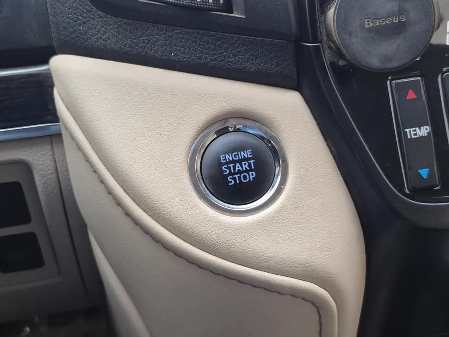 2021 Toyota Land Cruiser Grand Touring 