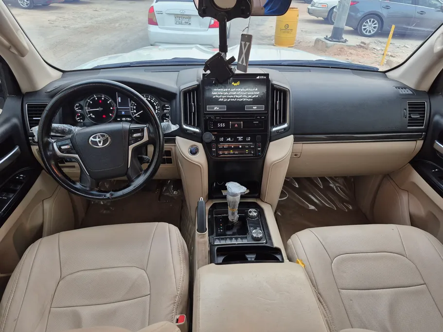 2021 Toyota Land Cruiser Grand Touring 