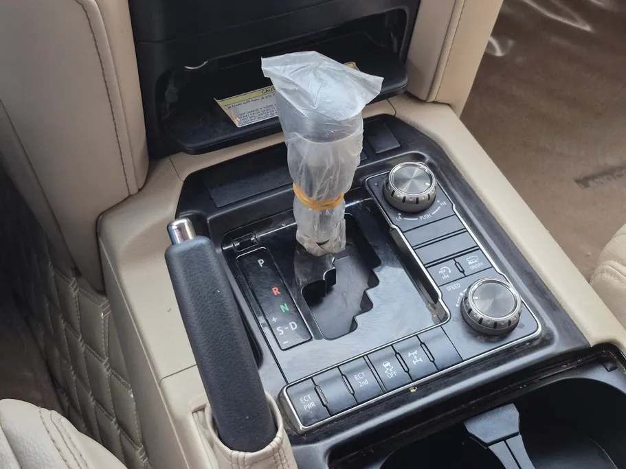 2021 Toyota Land Cruiser Grand Touring 