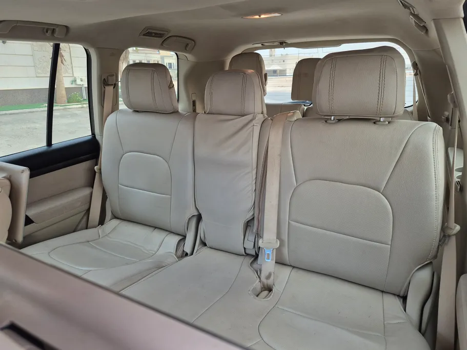 2021 Toyota Land Cruiser Grand Touring 