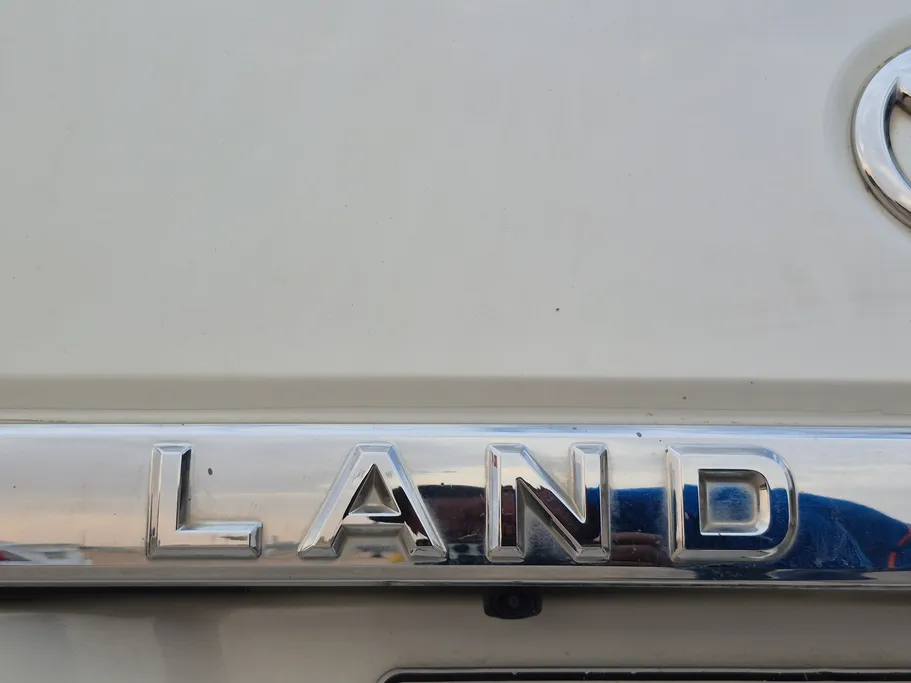 2021 Toyota Land Cruiser Grand Touring 