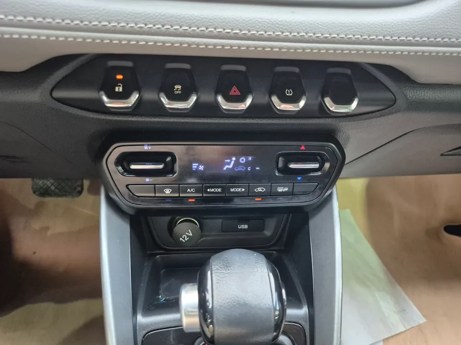 2023 Chevrolet Groove LT 
