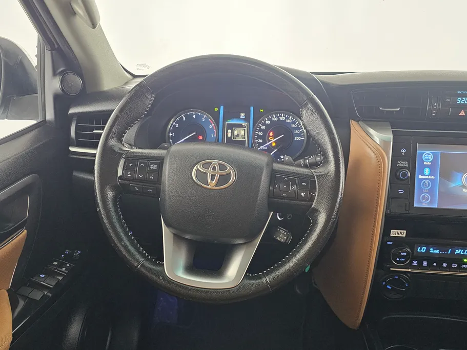 2022 تويوتا Fortuner VX1 