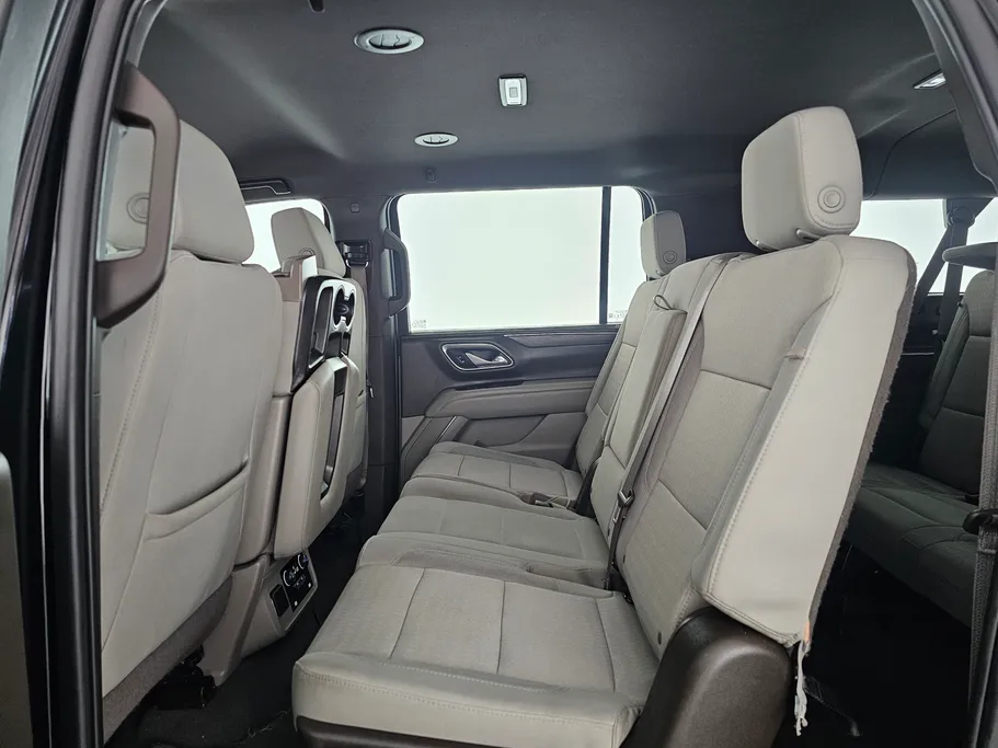 2023 شفروليه Suburban LS 