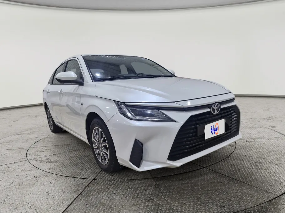 2024 Toyota Yaris  Y 