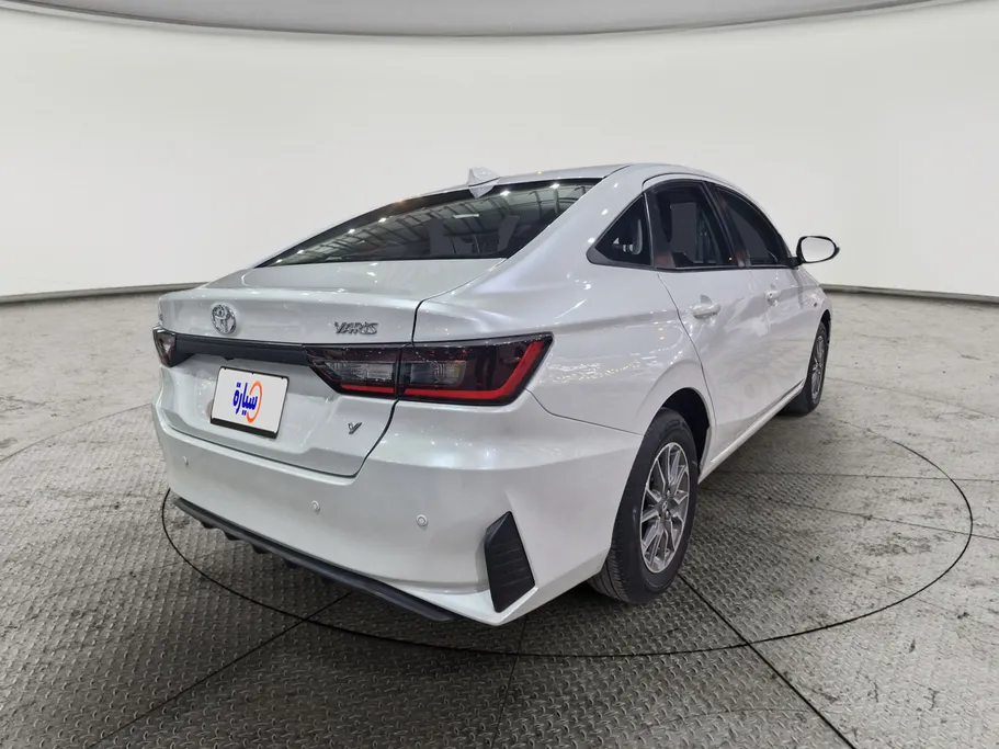 2024 Toyota Yaris  Y 