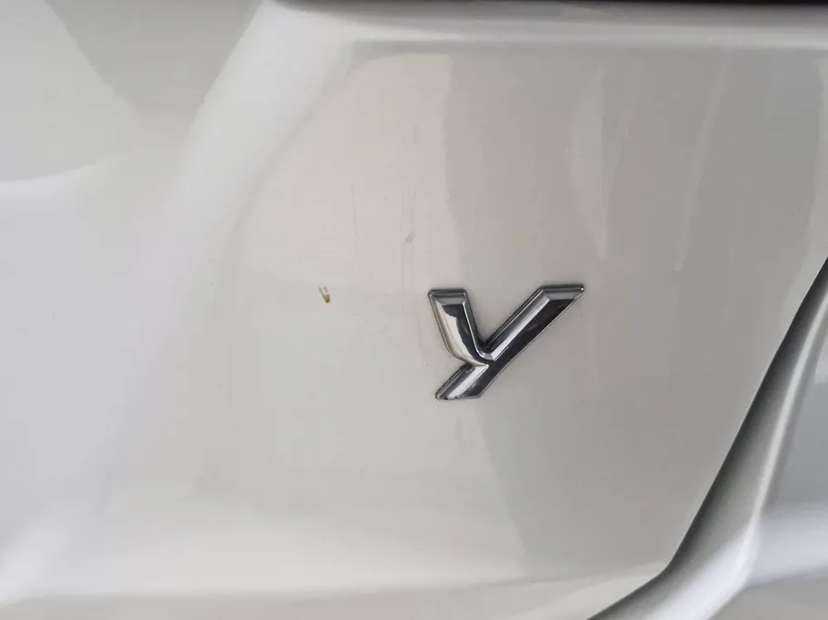 2024 Toyota Yaris  Y 