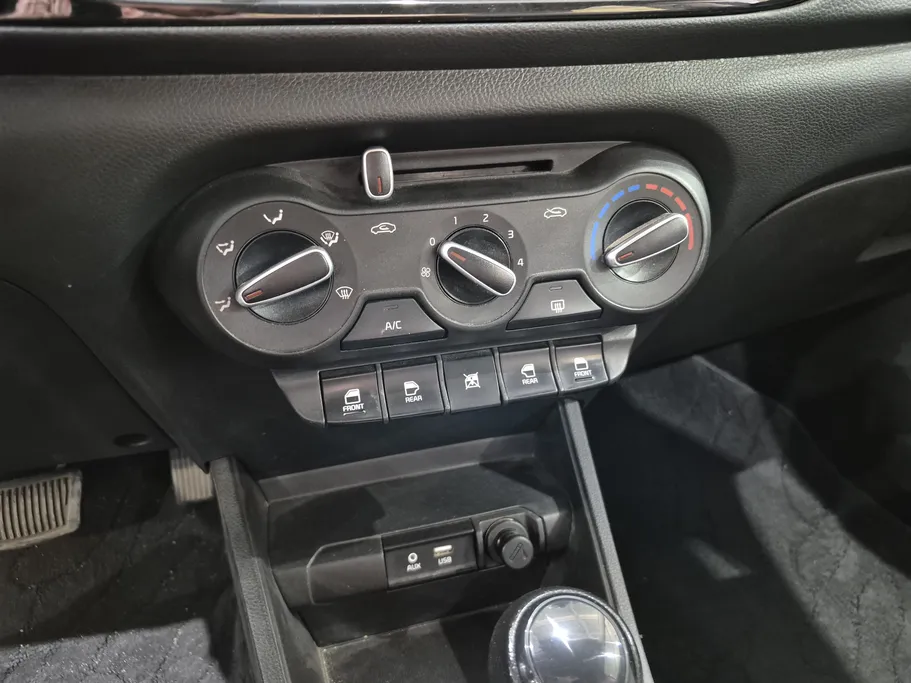 2024 Kia Pegas LX 