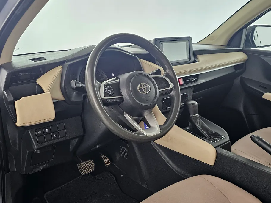 2023 تويوتا Yaris  Y 