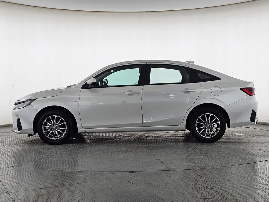 2024 تويوتا Yaris  Y 