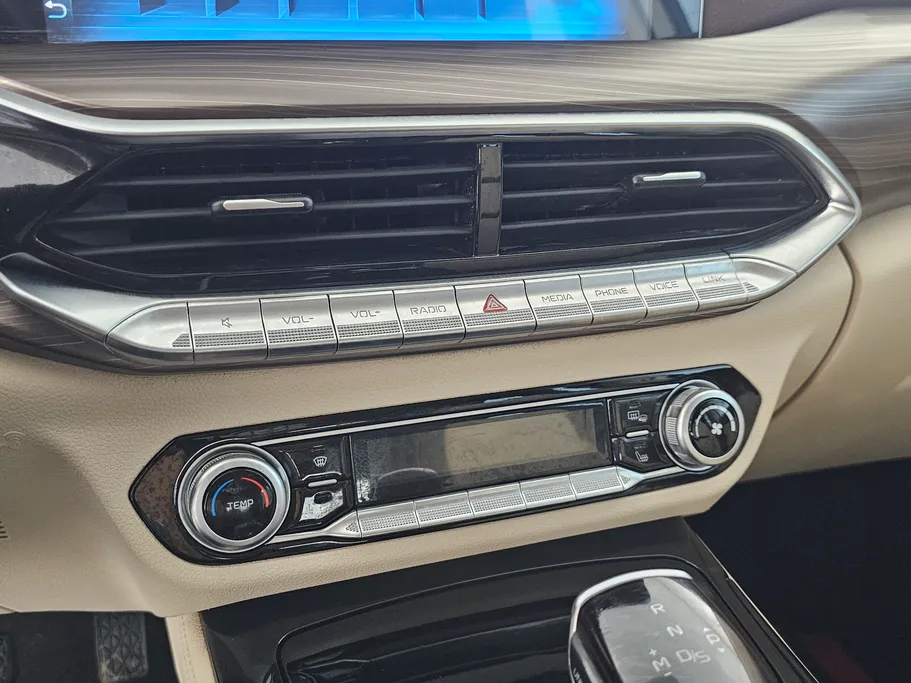 2024 فاو Bestune T77 Basic 