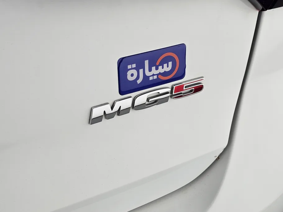 ام جي 5 STD 2021 