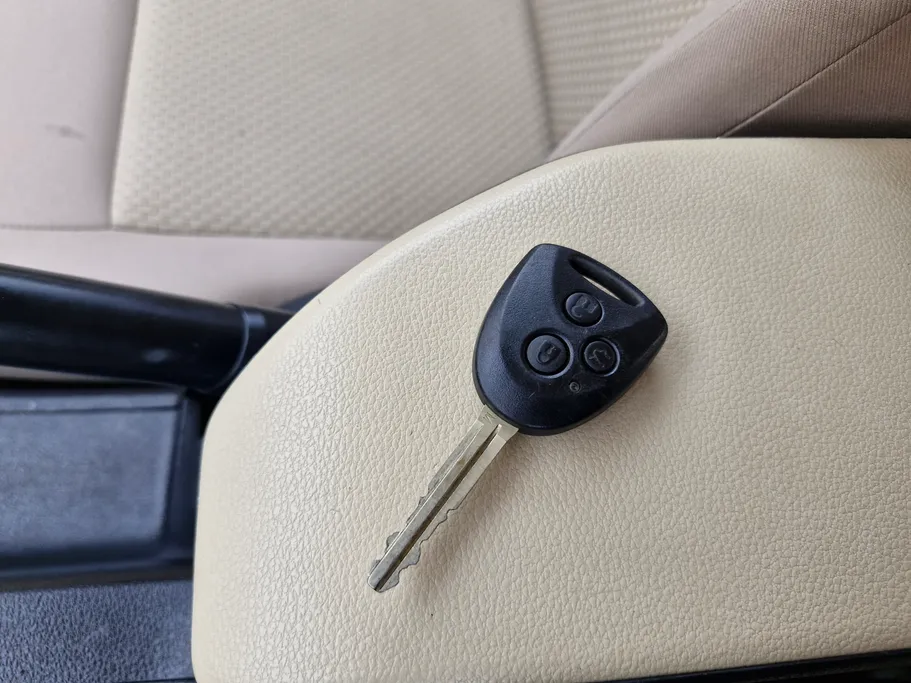 2023 Toyota Yaris  Y 