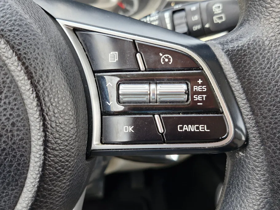 2023 Kia SONET GL 
